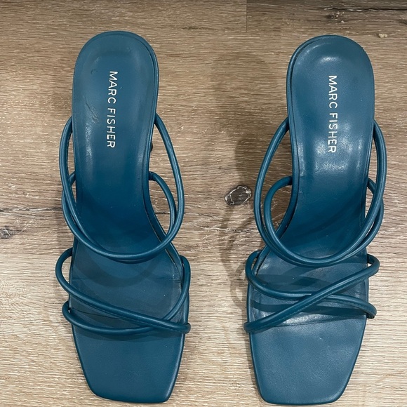 Marc Fisher Women's Blue Strappy Block Heels - Picture 2 of 7